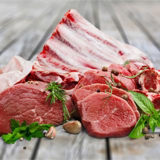 Lammgulasch > aus eigener Tierhaltung > erst zu Weihnachten